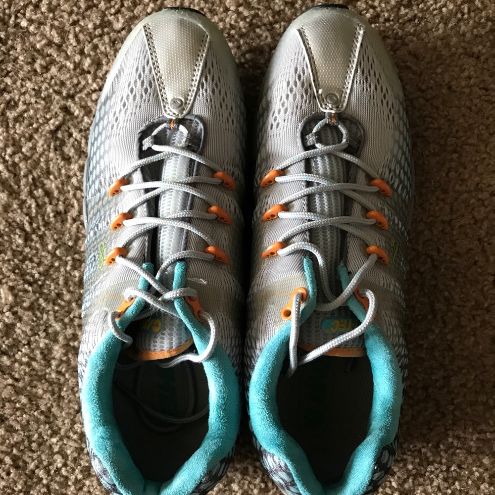 Women’s Hi-Tec Trail shoes